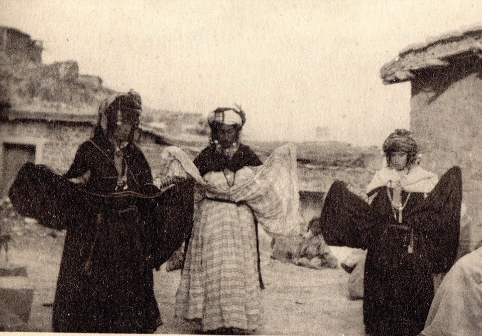 La danse des femmes chaouies noblesse et authenticit Inumiden